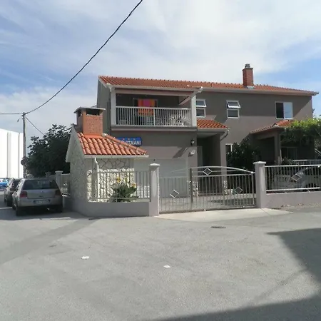 Karlo 3* Bibinje